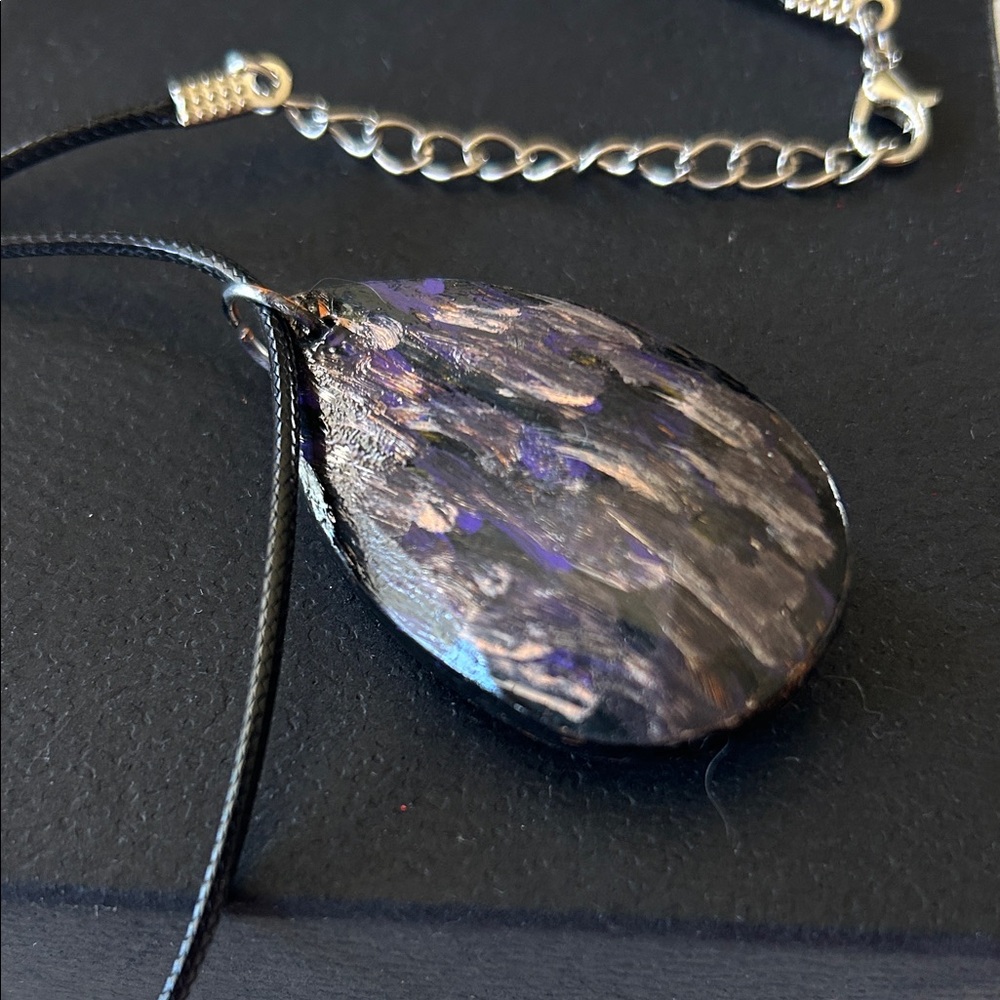 Cool Black and Purple Pendant Necklace